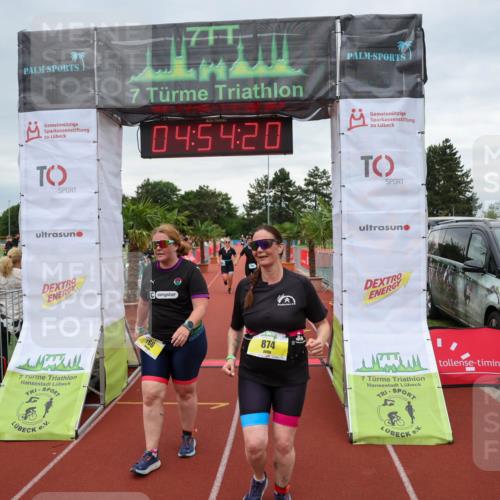 15.06.2025 - 7 Türme Triathlon Michael Strokosch http://msf.ph/oto/8009966 15.06.2025 14:54:20 Ziel 408, 409, 766, 874 meine-sportfotos.de