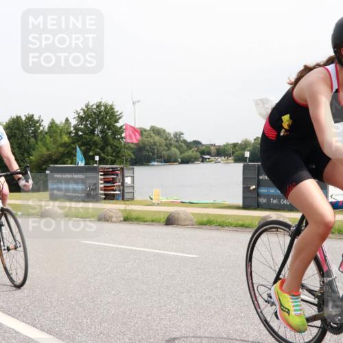 15.06.2025 - 27. Vierlanden-Triathlon H.Heesch http://msf.ph/oto/8010067 15.06.2025 10:59:45 Radfahren 371, 459, 630 meine-sportfotos.de