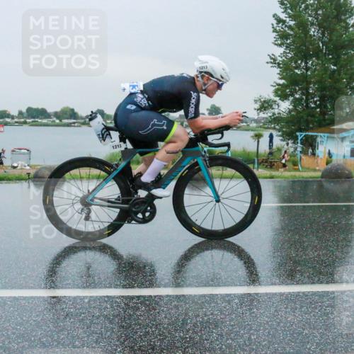 21.06.2025 - 27. Vierlanden-Triathlon H.Heesch http://msf.ph/oto/8010073 15.06.2025 13:47:02 Radfahren 1211, 1213 meine-sportfotos.de