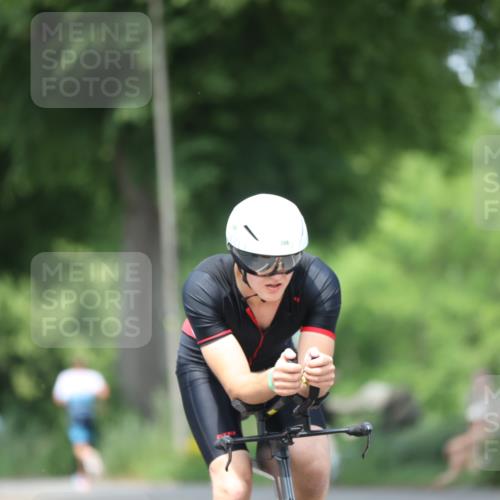15.06.2025 - 7 Türme Triathlon Yannick Fuchs http://msf.ph/oto/8010176 15.06.2025 13:24:58 Radfahren 208, 371, 373, 473, 550 meine-sportfotos.de