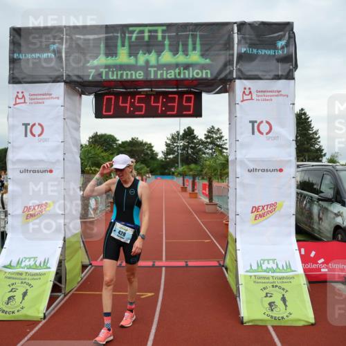 15.06.2025 - 7 Türme Triathlon Michael Strokosch http://msf.ph/oto/8010188 15.06.2025 14:54:39 Ziel 428 meine-sportfotos.de