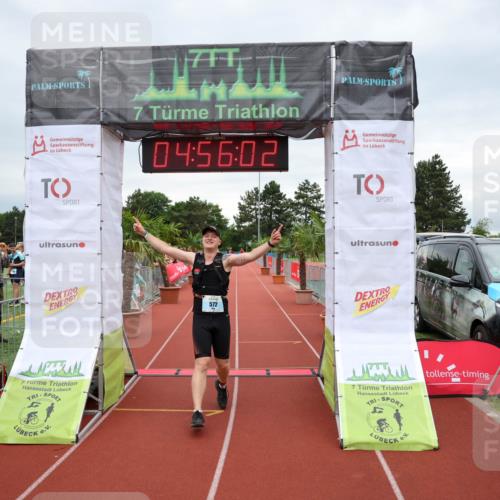 15.06.2025 - 7 Türme Triathlon Michael Strokosch http://msf.ph/oto/8010302 15.06.2025 14:56:02 Ziel 572 meine-sportfotos.de