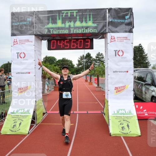 15.06.2025 - 7 Türme Triathlon Michael Strokosch http://msf.ph/oto/8010320 15.06.2025 14:56:03 Ziel 572 meine-sportfotos.de