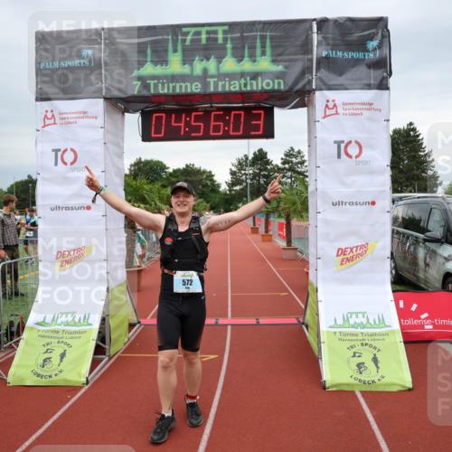 15.06.2025 - 7 Türme Triathlon Michael Strokosch http://msf.ph/oto/8010335 15.06.2025 14:56:03 Ziel 572 meine-sportfotos.de
