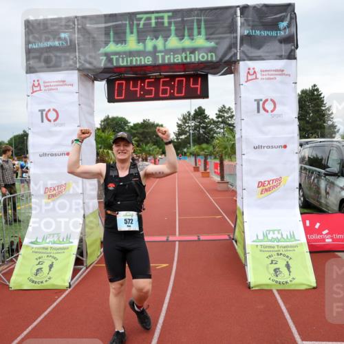 15.06.2025 - 7 Türme Triathlon Michael Strokosch http://msf.ph/oto/8010359 15.06.2025 14:56:03 Ziel 572 meine-sportfotos.de