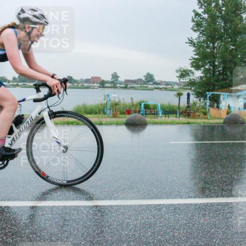 21.06.2025 - 27. Vierlanden-Triathlon H.Heesch http://msf.ph/oto/8010370 15.06.2025 13:49:42 Radfahren 1168 meine-sportfotos.de