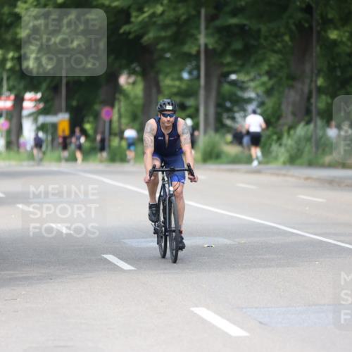 15.06.2025 - 7 Türme Triathlon Yannick Fuchs http://msf.ph/oto/8010381 15.06.2025 13:25:21 Radfahren 470 meine-sportfotos.de