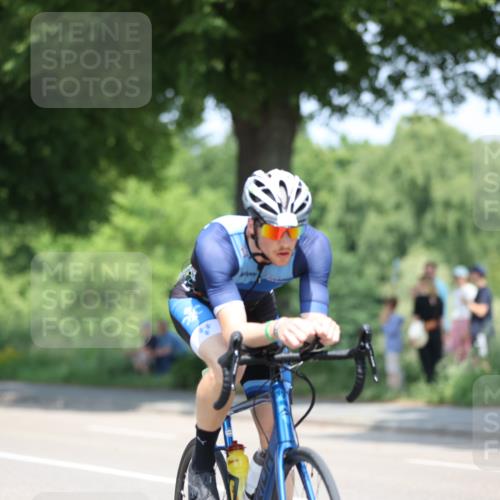 15.06.2025 - 7 Türme Triathlon Yannick Fuchs http://msf.ph/oto/8010397 15.06.2025 12:44:09 Radfahren 363 meine-sportfotos.de