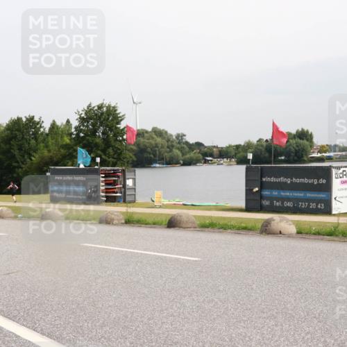 15.06.2025 - 27. Vierlanden-Triathlon H.Heesch http://msf.ph/oto/8010400 15.06.2025 11:00:52 Radfahren 226 meine-sportfotos.de