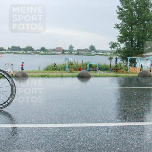 21.06.2025 - 27. Vierlanden-Triathlon H.Heesch http://msf.ph/oto/8010424 15.06.2025 13:50:35 Radfahren 1201 meine-sportfotos.de