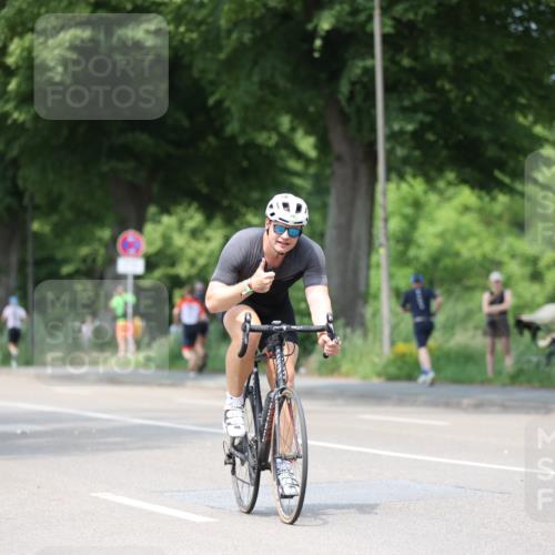 15.06.2025 - 7 Türme Triathlon Yannick Fuchs http://msf.ph/oto/8010435 15.06.2025 13:25:34 Radfahren 536, 612, 862 meine-sportfotos.de