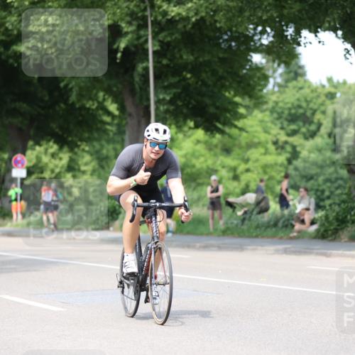 15.06.2025 - 7 Türme Triathlon Yannick Fuchs http://msf.ph/oto/8010442 15.06.2025 13:25:34 Radfahren 536, 612, 862 meine-sportfotos.de