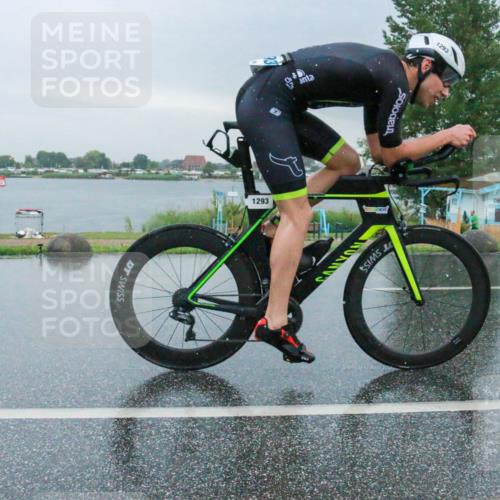 21.06.2025 - 27. Vierlanden-Triathlon H.Heesch http://msf.ph/oto/8010456 15.06.2025 13:50:43 Radfahren 1293 meine-sportfotos.de