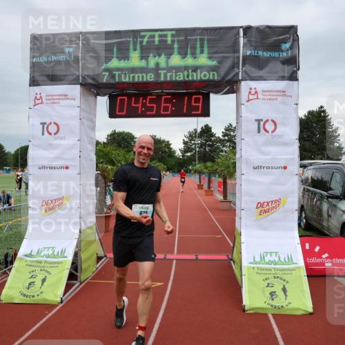 15.06.2025 - 7 Türme Triathlon Michael Strokosch http://msf.ph/oto/8010457 15.06.2025 14:56:19 Ziel 378, 673 meine-sportfotos.de