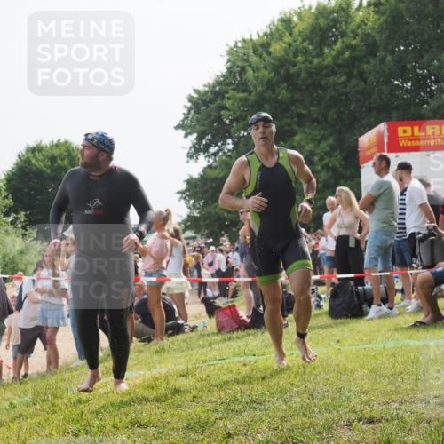 15.06.2025 - 27. Vierlanden-Triathlon KatJ http://msf.ph/oto/8010471 15.06.2025 10:08:45 Schwimmen 380, 387, 437, 454, 469 meine-sportfotos.de