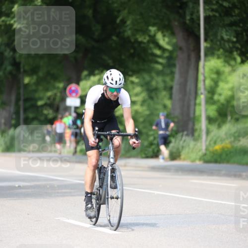 15.06.2025 - 7 Türme Triathlon Yannick Fuchs http://msf.ph/oto/8010475 15.06.2025 13:25:36 Radfahren 536, 612, 862 meine-sportfotos.de