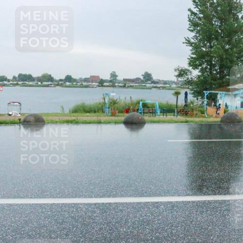 21.06.2025 - 27. Vierlanden-Triathlon H.Heesch http://msf.ph/oto/8010487 15.06.2025 13:50:53 Radfahren 1279, 1309 meine-sportfotos.de
