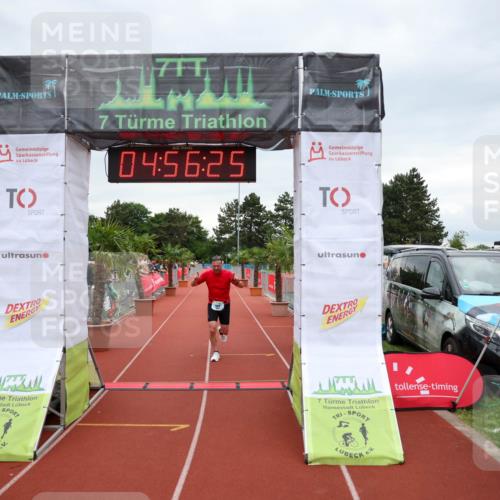 15.06.2025 - 7 Türme Triathlon Michael Strokosch http://msf.ph/oto/8010499 15.06.2025 14:56:25 Ziel 553, 673 meine-sportfotos.de