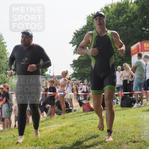 15.06.2025 - 27. Vierlanden-Triathlon KatJ http://msf.ph/oto/8010502 15.06.2025 10:08:46 Schwimmen 380, 387, 437, 454, 469 meine-sportfotos.de