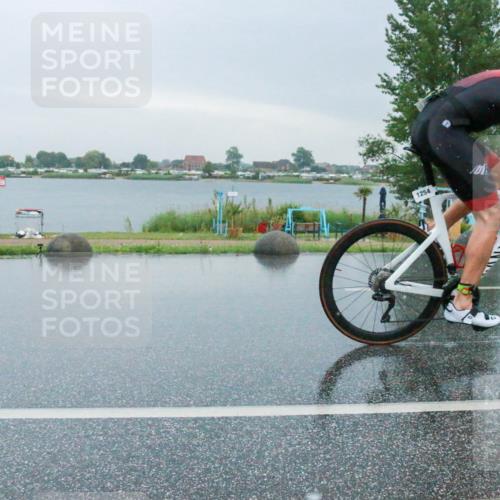 21.06.2025 - 27. Vierlanden-Triathlon H.Heesch http://msf.ph/oto/8010516 15.06.2025 13:51:02 Radfahren 1254, 1311 meine-sportfotos.de