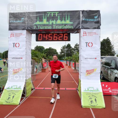 15.06.2025 - 7 Türme Triathlon Michael Strokosch http://msf.ph/oto/8010529 15.06.2025 14:56:26 Ziel 553 meine-sportfotos.de