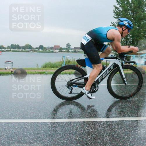 21.06.2025 - 27. Vierlanden-Triathlon H.Heesch http://msf.ph/oto/8010532 15.06.2025 13:51:06 Radfahren 1265, 1311 meine-sportfotos.de