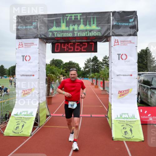 15.06.2025 - 7 Türme Triathlon Michael Strokosch http://msf.ph/oto/8010537 15.06.2025 14:56:26 Ziel 553 meine-sportfotos.de