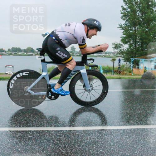 21.06.2025 - 27. Vierlanden-Triathlon H.Heesch http://msf.ph/oto/8010551 15.06.2025 13:51:11 Radfahren 1265 meine-sportfotos.de
