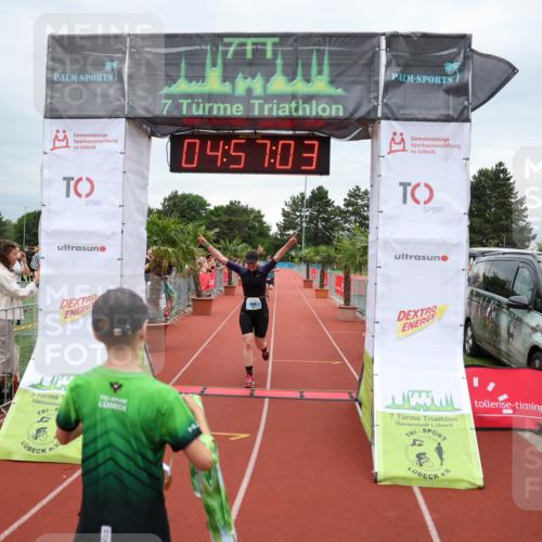 15.06.2025 - 7 Türme Triathlon Michael Strokosch http://msf.ph/oto/8010606 15.06.2025 14:57:03 Ziel 302, 645, 660 meine-sportfotos.de
