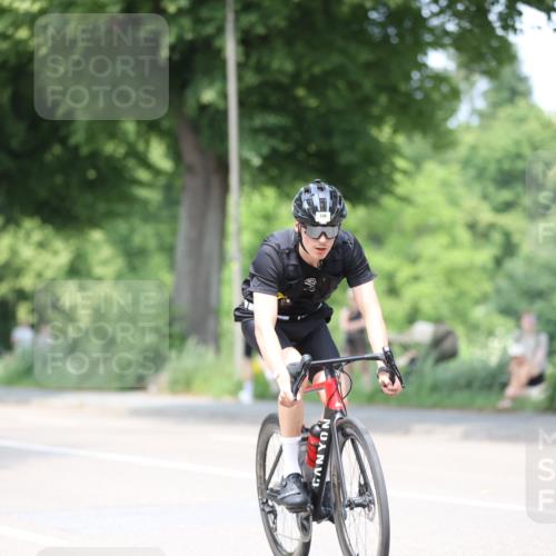 15.06.2025 - 7 Türme Triathlon Yannick Fuchs http://msf.ph/oto/8010610 15.06.2025 13:25:42 Radfahren 626, 862 meine-sportfotos.de