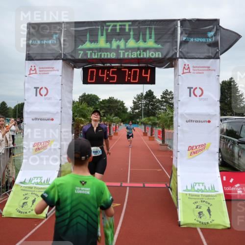 15.06.2025 - 7 Türme Triathlon Michael Strokosch http://msf.ph/oto/8010631 15.06.2025 14:57:04 Ziel 302, 660 meine-sportfotos.de