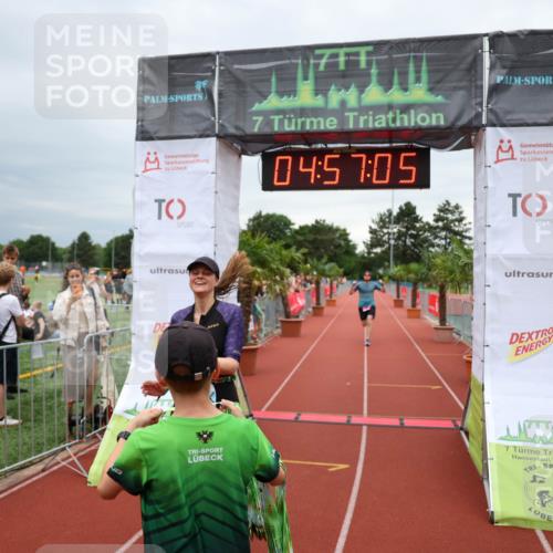 15.06.2025 - 7 Türme Triathlon Michael Strokosch http://msf.ph/oto/8010639 15.06.2025 14:57:04 Ziel 302, 660 meine-sportfotos.de