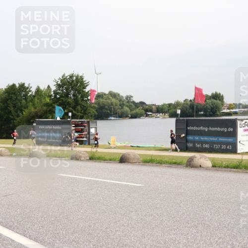 15.06.2025 - 27. Vierlanden-Triathlon H.Heesch http://msf.ph/oto/8010646 15.06.2025 11:01:01 Radfahren 203 meine-sportfotos.de