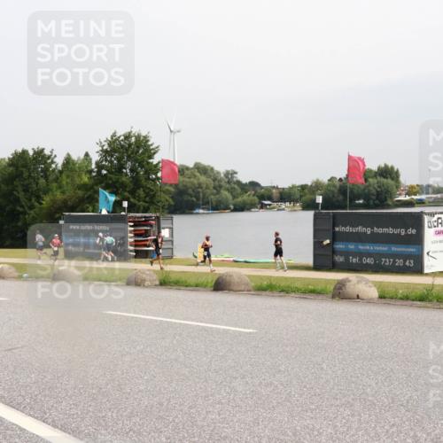 15.06.2025 - 27. Vierlanden-Triathlon H.Heesch http://msf.ph/oto/8010655 15.06.2025 11:01:02 Radfahren 203 meine-sportfotos.de