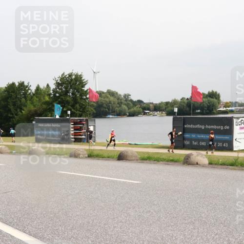 15.06.2025 - 27. Vierlanden-Triathlon H.Heesch http://msf.ph/oto/8010684 15.06.2025 11:01:05 Radfahren 203, 695 meine-sportfotos.de