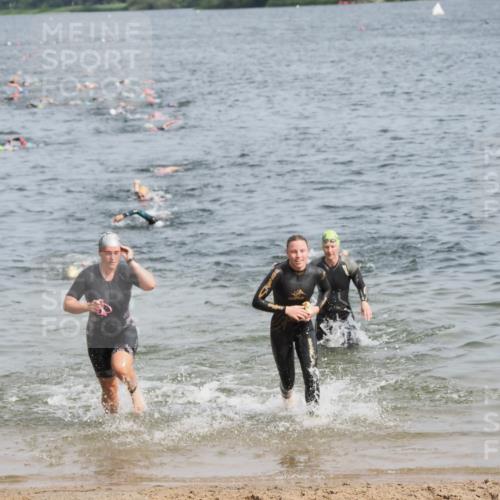21.06.2025 - 27. Vierlanden-Triathlon MichiJ http://msf.ph/oto/8010685 15.06.2026 10:13:37 Schwimmen 545, 585, 622, 623 meine-sportfotos.de