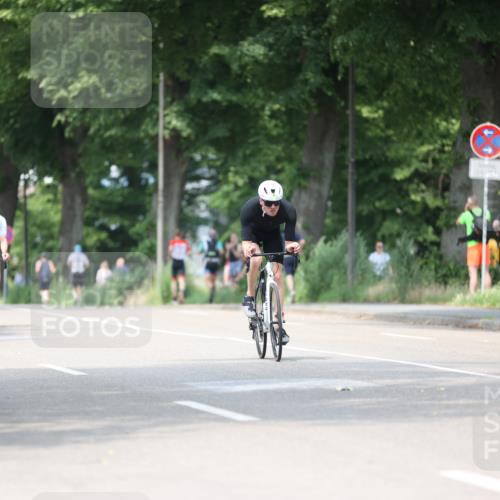 15.06.2025 - 7 Türme Triathlon Yannick Fuchs http://msf.ph/oto/8010720 15.06.2025 13:25:47 Radfahren 562, 626, 734 meine-sportfotos.de