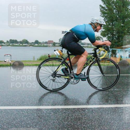 21.06.2025 - 27. Vierlanden-Triathlon H.Heesch http://msf.ph/oto/8010725 15.06.2025 13:52:24 Radfahren 1223, 1249 meine-sportfotos.de