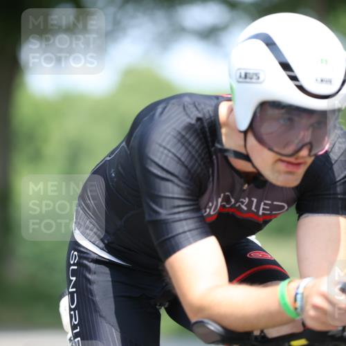 15.06.2025 - 7 Türme Triathlon Yannick Fuchs http://msf.ph/oto/8010751 15.06.2025 12:44:18 Radfahren  meine-sportfotos.de