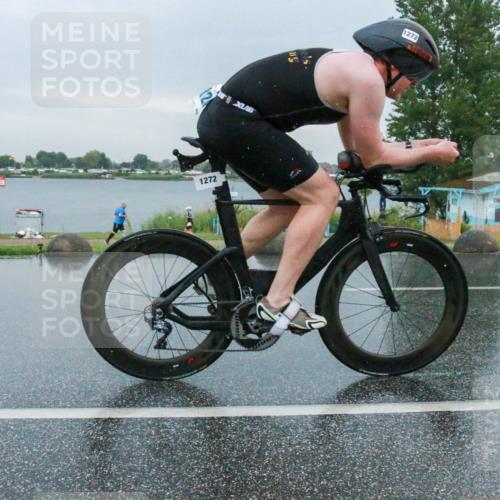 21.06.2025 - 27. Vierlanden-Triathlon H.Heesch http://msf.ph/oto/8010760 15.06.2025 13:52:47 Radfahren 1272 meine-sportfotos.de