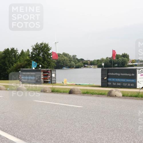 15.06.2025 - 27. Vierlanden-Triathlon H.Heesch http://msf.ph/oto/8010763 15.06.2025 11:01:08 Radfahren 163, 695 meine-sportfotos.de