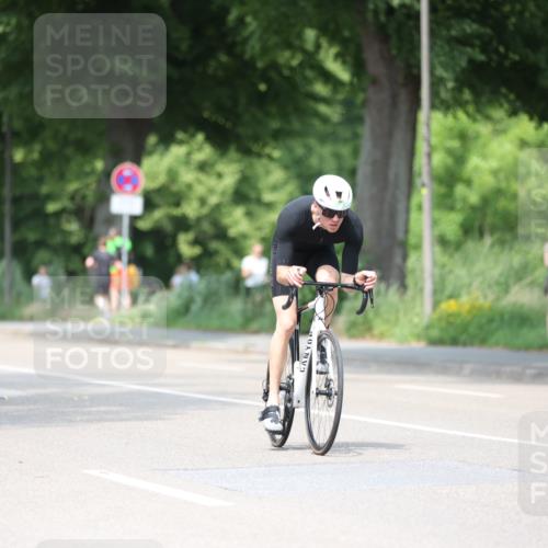 15.06.2025 - 7 Türme Triathlon Yannick Fuchs http://msf.ph/oto/8010772 15.06.2025 13:25:49 Radfahren 562, 734, 769 meine-sportfotos.de