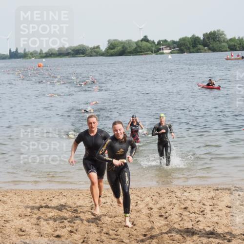 21.06.2025 - 27. Vierlanden-Triathlon MichiJ http://msf.ph/oto/8010822 15.06.2026 10:13:39 Schwimmen 545, 585, 622 meine-sportfotos.de