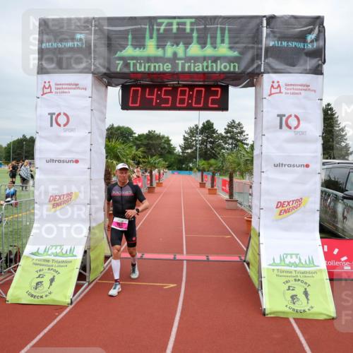 15.06.2025 - 7 Türme Triathlon Michael Strokosch http://msf.ph/oto/8010829 15.06.2025 14:58:02 Ziel 646 meine-sportfotos.de