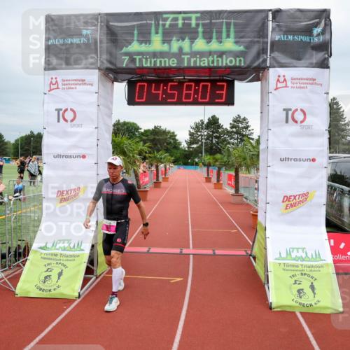 15.06.2025 - 7 Türme Triathlon Michael Strokosch http://msf.ph/oto/8010858 15.06.2025 14:58:02 Ziel 646 meine-sportfotos.de