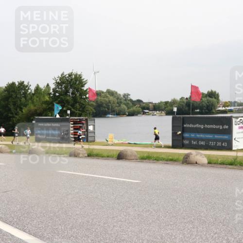 15.06.2025 - 27. Vierlanden-Triathlon H.Heesch http://msf.ph/oto/8010872 15.06.2025 11:01:18 Radfahren 123, 194, 200, 216, 479, 484, 618 meine-sportfotos.de