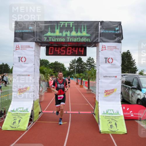15.06.2025 - 7 Türme Triathlon Michael Strokosch http://msf.ph/oto/8010900 15.06.2025 14:58:44 Ziel 212 meine-sportfotos.de