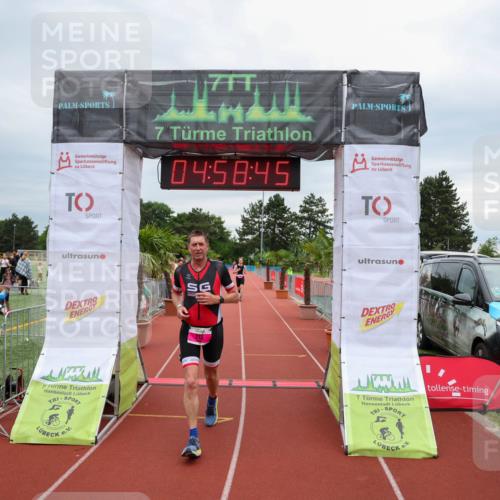 15.06.2025 - 7 Türme Triathlon Michael Strokosch http://msf.ph/oto/8010912 15.06.2025 14:58:44 Ziel 212 meine-sportfotos.de