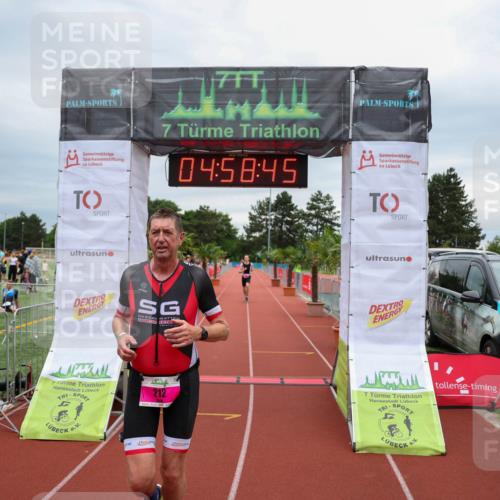 15.06.2025 - 7 Türme Triathlon Michael Strokosch http://msf.ph/oto/8010937 15.06.2025 14:58:45 Ziel 212, 221 meine-sportfotos.de