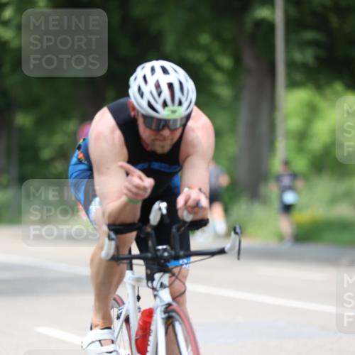 15.06.2025 - 7 Türme Triathlon Yannick Fuchs http://msf.ph/oto/8010941 15.06.2025 13:25:54 Radfahren 562, 769, 855, 939 meine-sportfotos.de